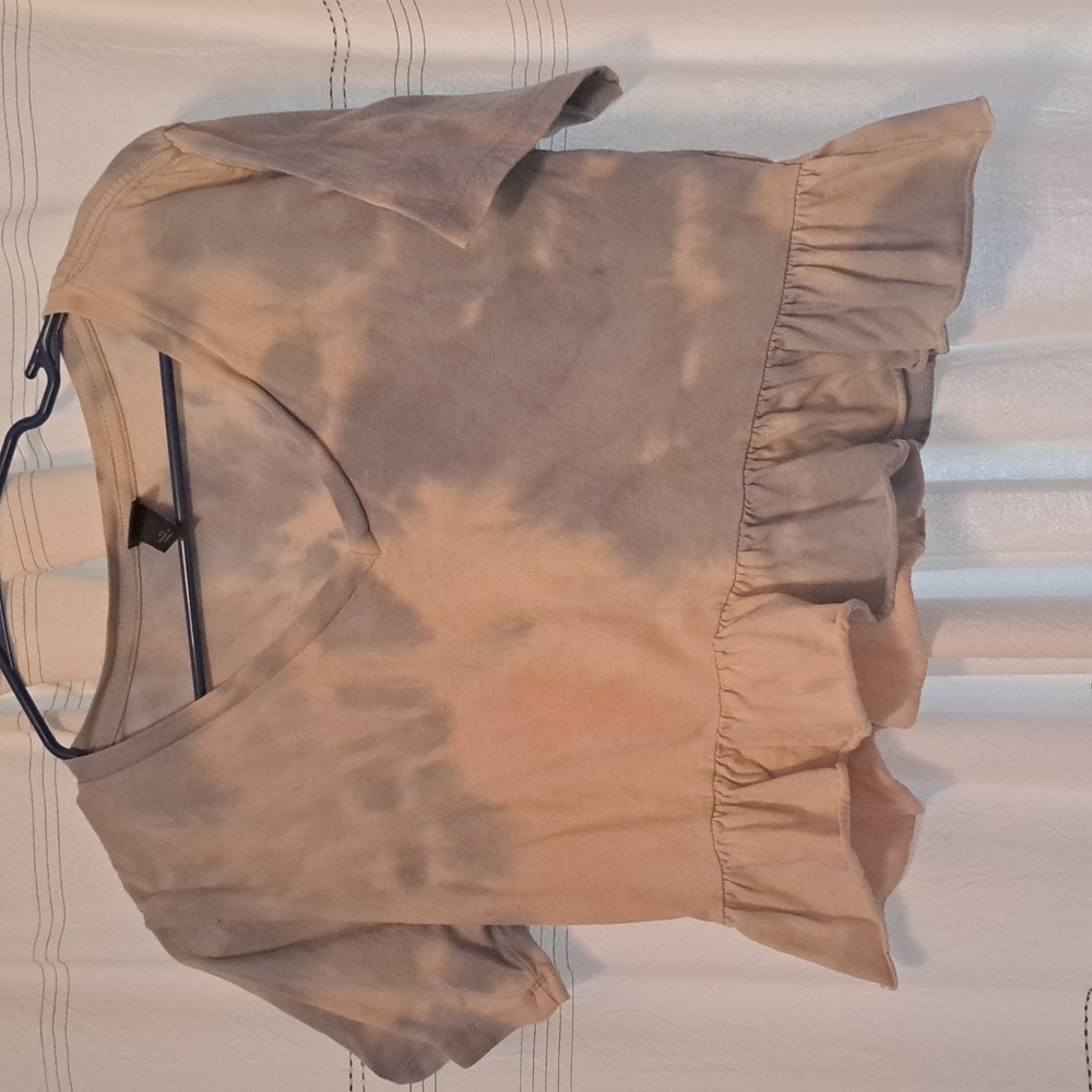 Wild Fable v-neck peplum crop-top, tie-dye size xs